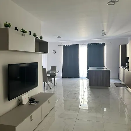 Joyce Penthouse San Ġiljan